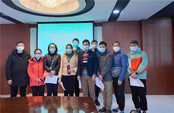 市职业病防治所10名医护人员、公卫医师组成的应急小组.jpg