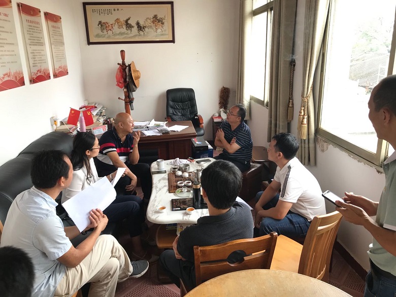 走访棠下五洞村委员会，与五洞村党总支成员开展座谈会，面对面交流党建工作情况，探讨牛肉节技能竞赛项目.jpg