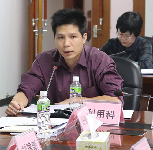201026立足主责主业，江门市自然资源局党组理论学习中心组深入学习贯彻习近平总书记出席深圳经济特区建立40周年庆祝大会和视察广东重要讲话、重要指示精神 (5).jpg
