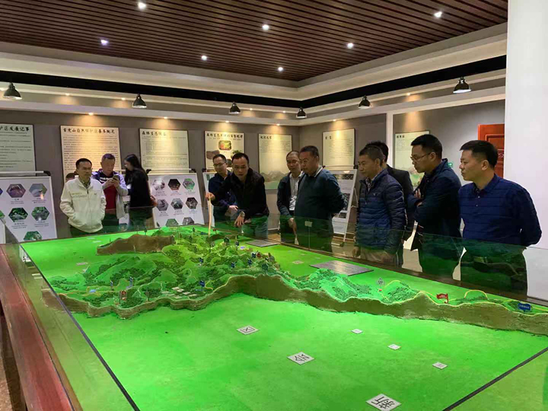 201215东莞市林业局前来我市学习考察自然?；さ靥逑到ㄉ韫芾?(2).jpg