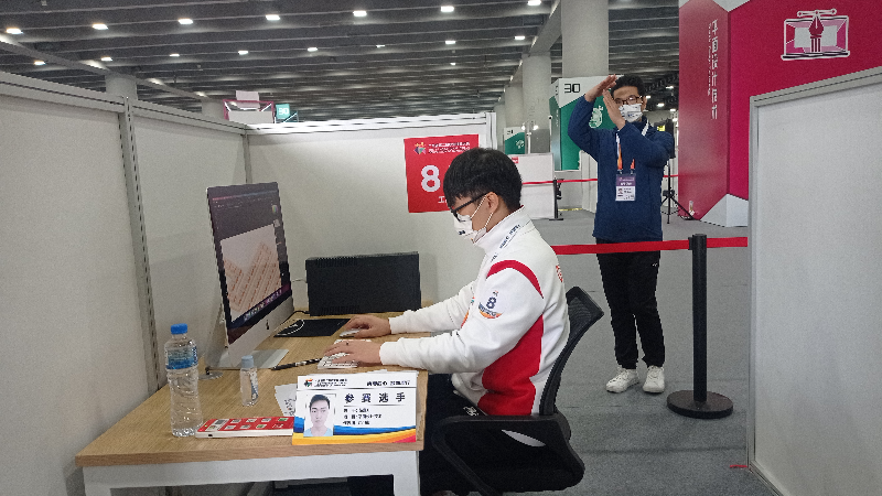 5、江门技师学院学生茹嘉升获平面设计技术项目银牌比赛现场.jpg