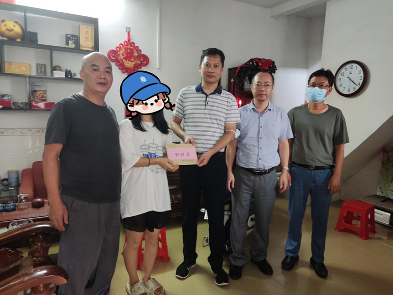 220817薪火相传五余载，帮扶助学献爱心 (1).jpg