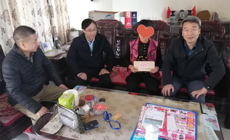 200122用心、用情、用力，把党的温暖送到身边 (2).jpg
