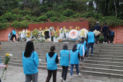 230410“祭奠烈士陵园，怀缅革命先烈”主题党日活动.files (4).png