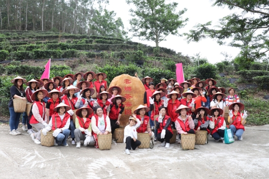 230412江门市自然资源局妇委会开展“巾帼心向党，奋进新征程”三八妇女活动 (6).jpg