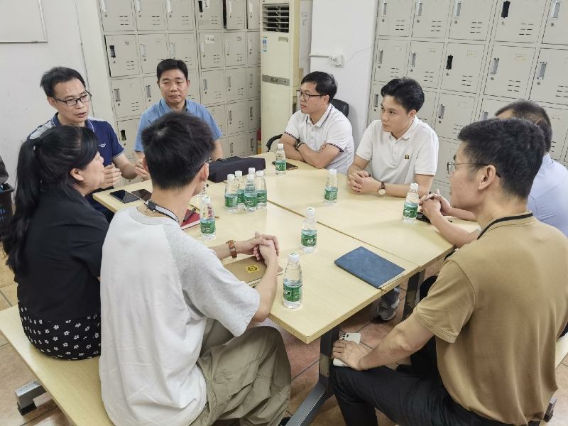 市人社局、总工会、工商联走访顺丰速运开展调研.jpg