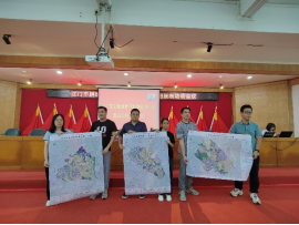 240905送训送图送册下乡，助力田长制走深走实 (8).png
