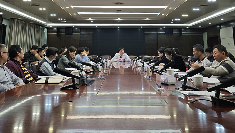 2441217江门市“百千万工程”指挥部全域土地综合整治专班召开第二次全体会议.jpg
